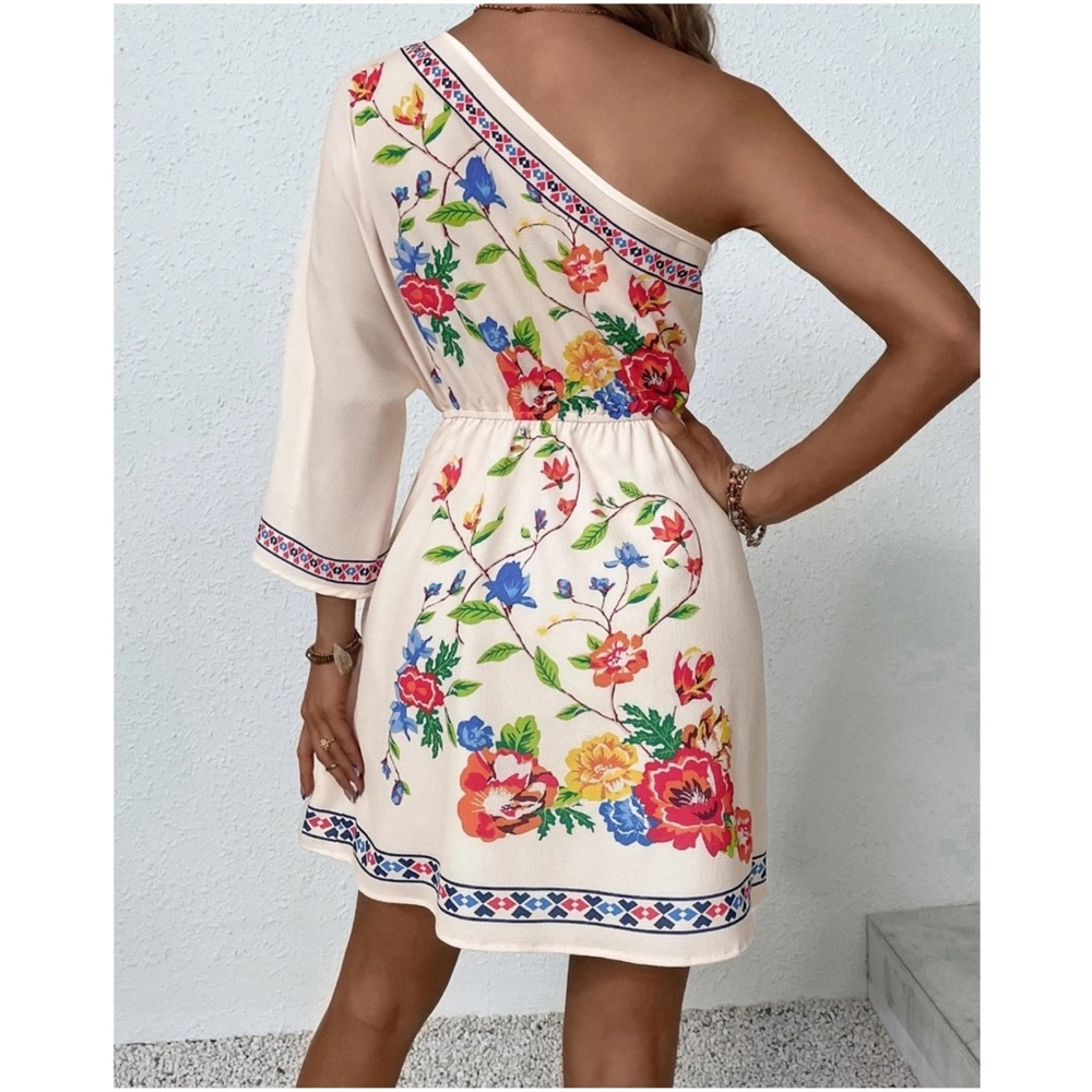 022 Bohemian Floral Print One Shoulder Dress - Picture 5 of 9